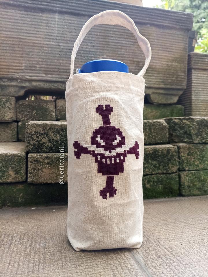 Tempat botol Shirohige
